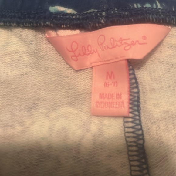 Lily Pulitzer girl size medium 6-7 tunic with matching short - Picture 3 of 3